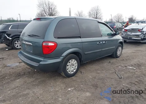 2005 Chrysler Town & Country z USA, uszkodzony, nr VIN 1C4GP45R55B239046